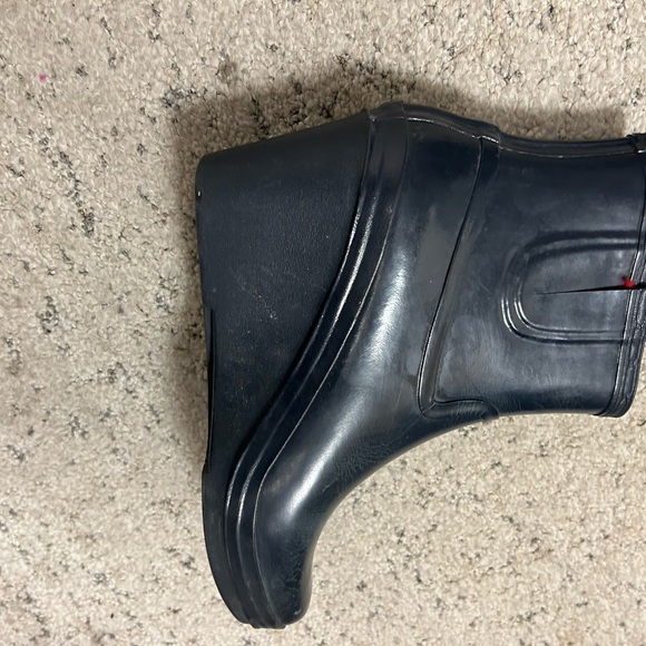 Hunter size 9 GUC navy Wedge Boots with-some wear- still overall very good! - Picture 10 of 14